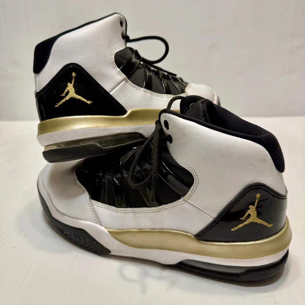 Jordan Max Aura 2 White Black Gold Basketball Shoes CK6636-102 Mens 9.5